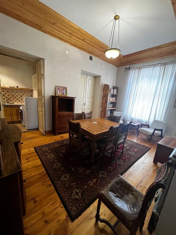 Villa Kars Gjoemri Buitenkant foto