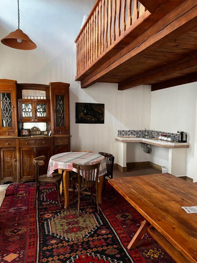 Villa Kars Gjoemri Buitenkant foto
