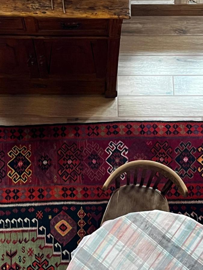 Villa Kars Gjoemri Buitenkant foto