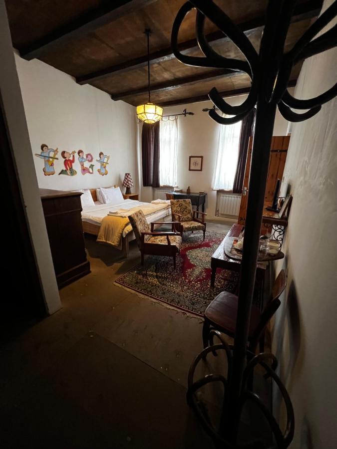 Villa Kars Gjoemri Buitenkant foto