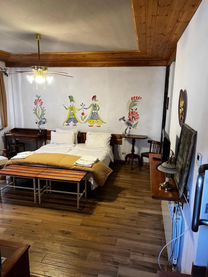 Villa Kars Gjoemri Buitenkant foto