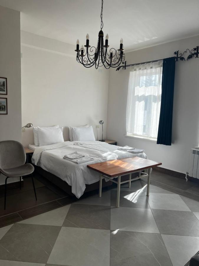 Villa Kars Gjoemri Buitenkant foto