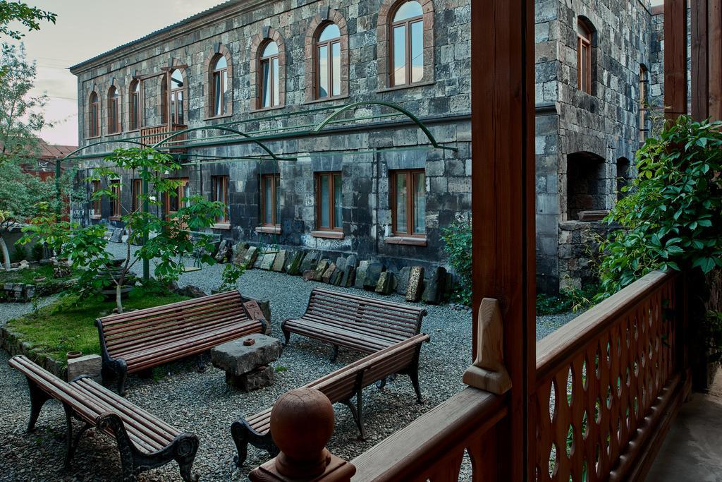 Villa Kars Gjoemri Buitenkant foto