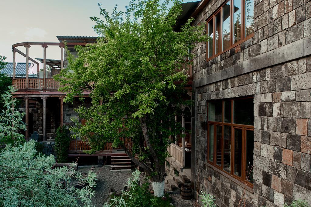 Villa Kars Gjoemri Buitenkant foto