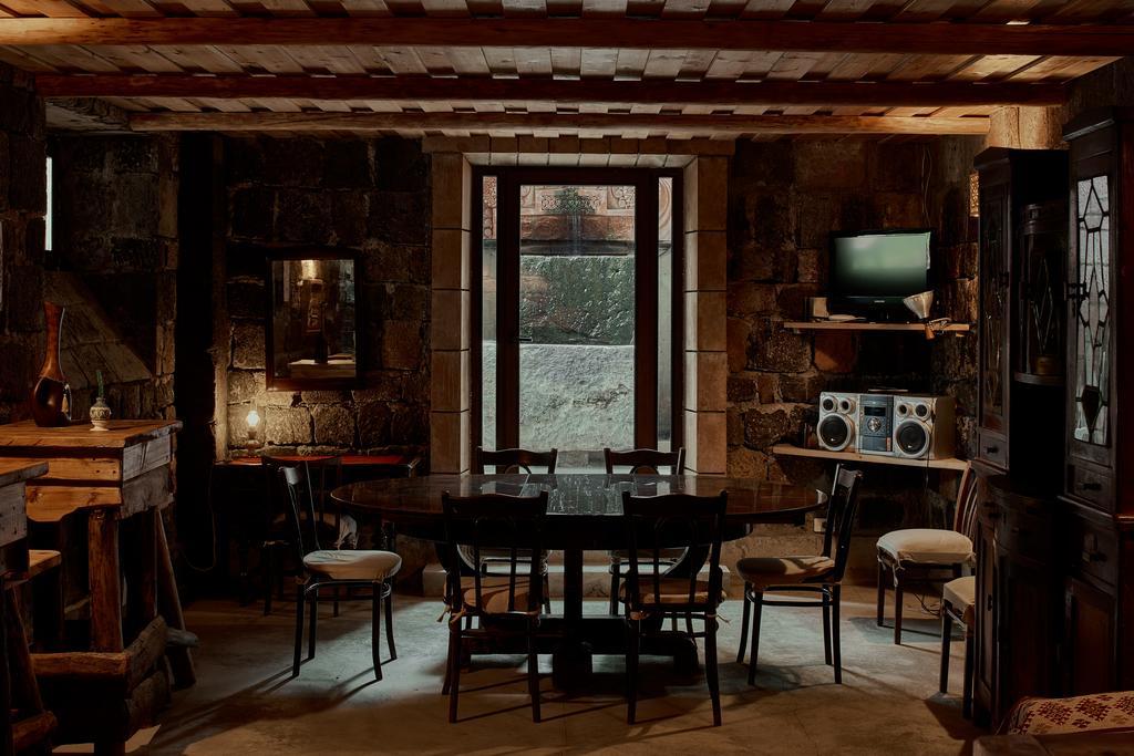 Villa Kars Gjoemri Buitenkant foto